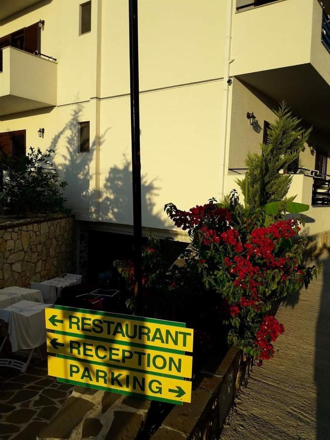 Hotel Natali ديرمي المظهر الخارجي الصورة